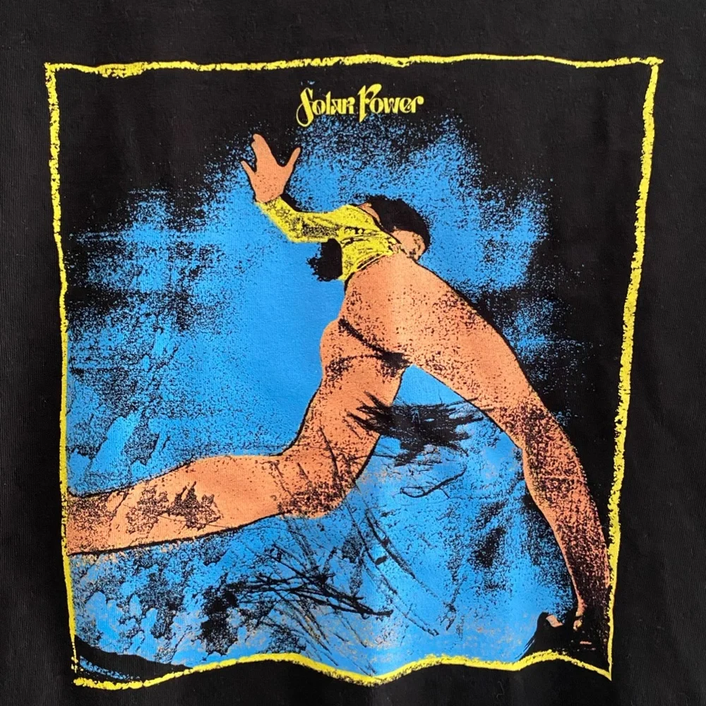 Lorde Solar Power Concert Tee - Picture 3 of 4